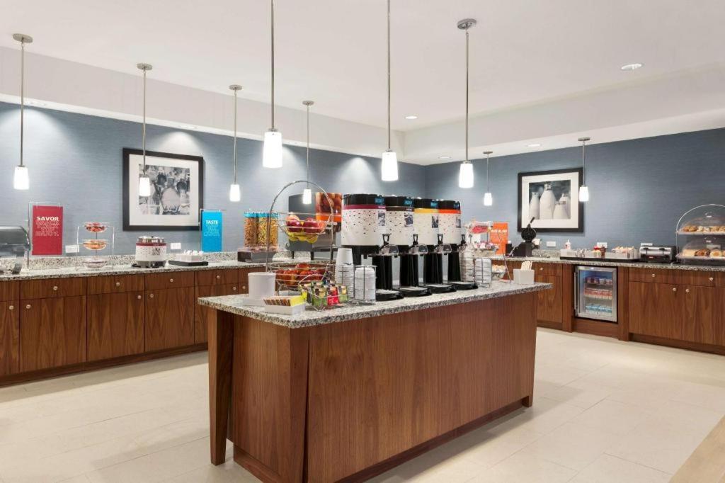 Hampton Inn Bartow Bagian luar foto